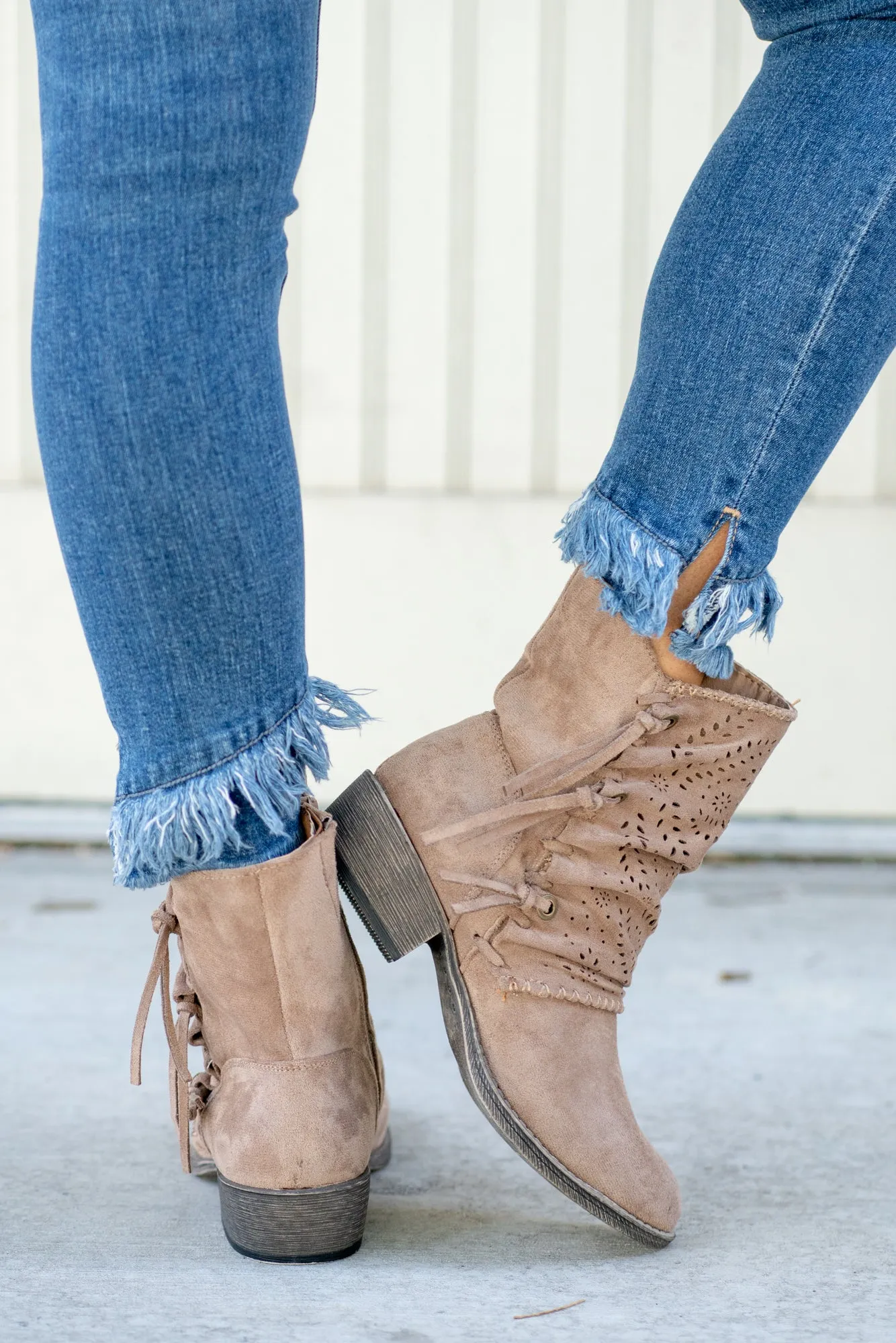 Sydney Lace Tied Booties - Taupe